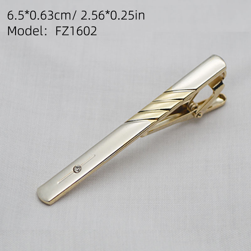 1 Piece of Men's Tie Clip in G - Men Accessories In Silver 评论和价格