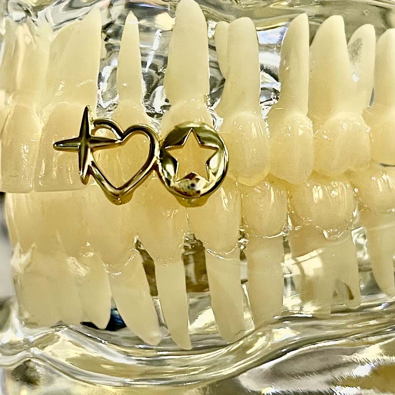 Punk Hip Hop Hollow Heart Teet - Men Accessories In Silver 评论和价格