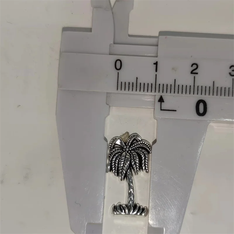 Creative Silver Coconut Tree D - Men Accessories In Silver 评论和价格